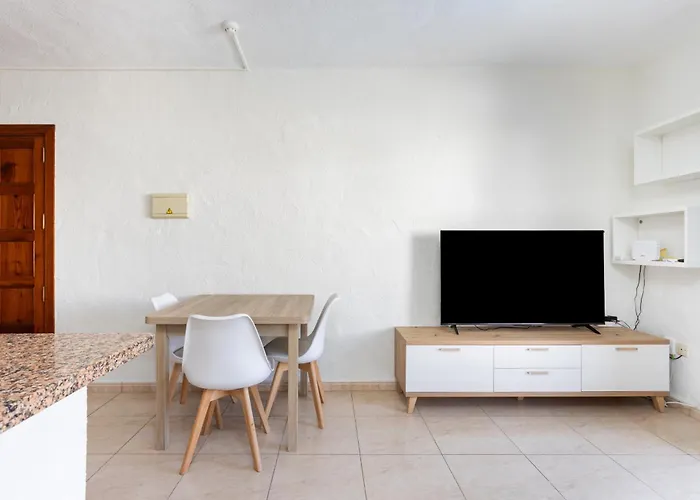 Home2book Comfy Pool & Terrace, Americas Apartman Arona