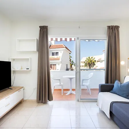 アパート Home2book Comfy Pool & Terrace, Americas アロナ