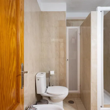 Home2book Comfy Pool & Terrace, Americas アロナ