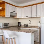 Appartement Home2book Comfy Pool & Terrace, Americas